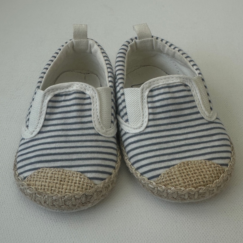 GAP baby girl’s Blue Stripe slip-on espadrilles, Size 12-18M.